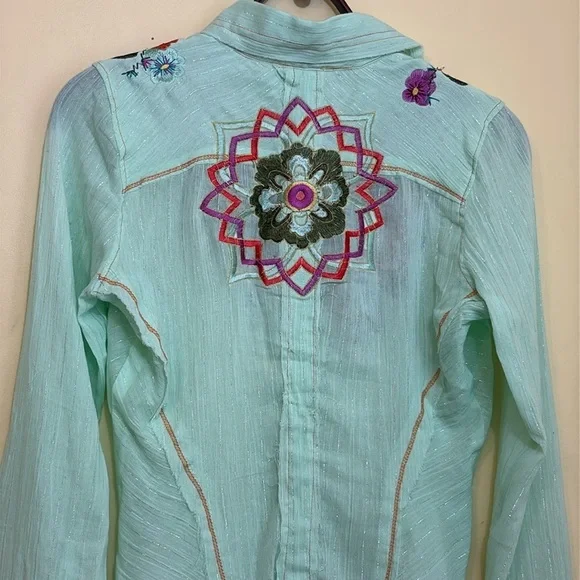 Aziz | Mint Green Floral Embroidered Metallic Thread Cotton Button Up Shirt M - Picture 3 of 17
